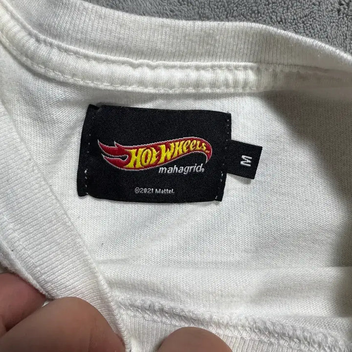 [BUNJANG] Mahagrid Hot Wheels Collaboration Long Sleeve T-Shirt / 마하그리드 핫휠 콜라보 긴팔티 화이트