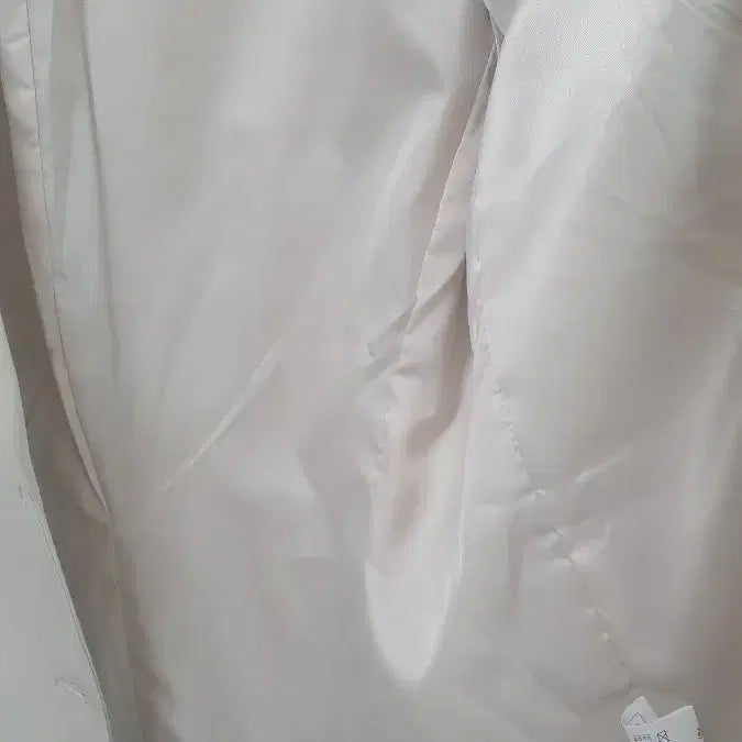 [SOLD OUT] CONTE DE JOY 베이지색 여성 자켓