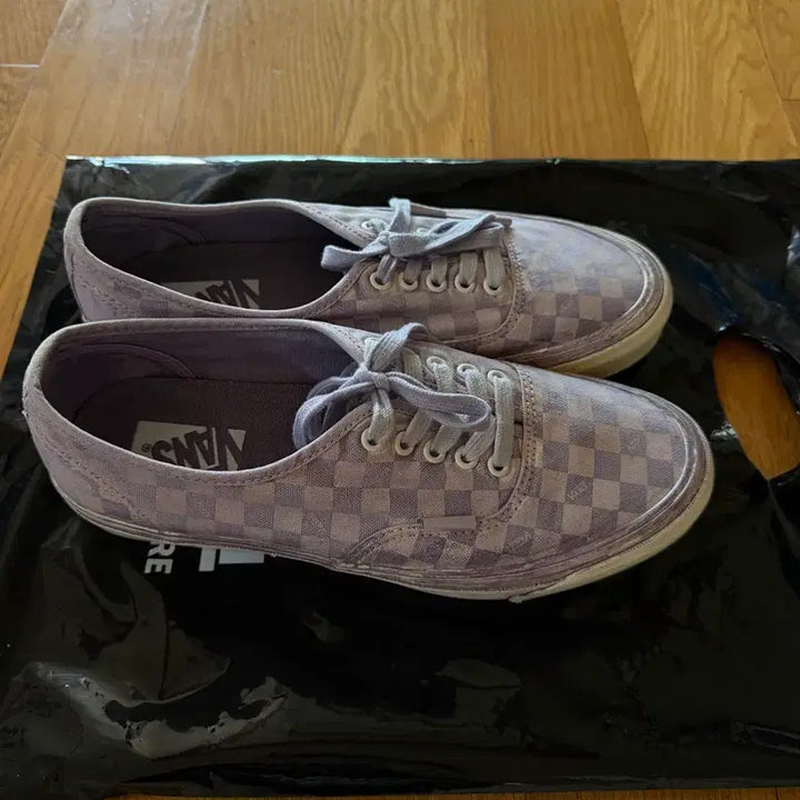 [BUNJANG] Vans LX Authentic 44 Checkerboard Lavender Sneakers / 반스 / LX 어센틱 44 체커보드 연보라 / 275