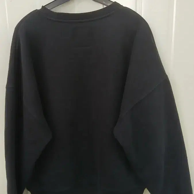 [BUNJANG] Vans Black Sweatshirt (M Size) - Minor Stain / 반스 블랙 맨투맨 M사이즈 앞면손톱만한얼룩 저렴