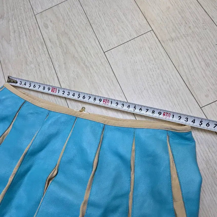 [BUNJANG] JOHNNY HATES JAZ Blue/Beige Flare Skirt / 쟈니헤잇재즈(JOHNNY HATES JAZ  블루/베이지 플레어 스커트