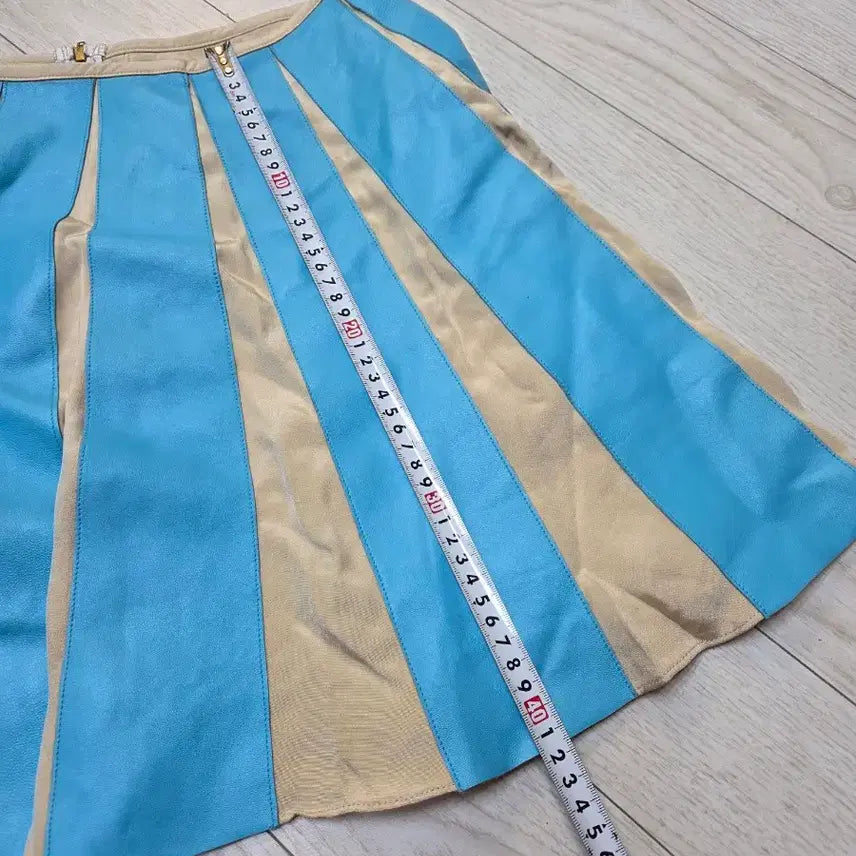 [BUNJANG] JOHNNY HATES JAZ Blue/Beige Flare Skirt / 쟈니헤잇재즈(JOHNNY HATES JAZ  블루/베이지 플레어 스커트