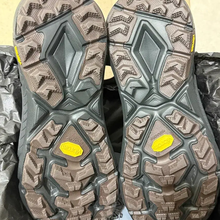 [SOLD OUT] [265]호카 새티스파이 마파테 스피드 4 라이트커피