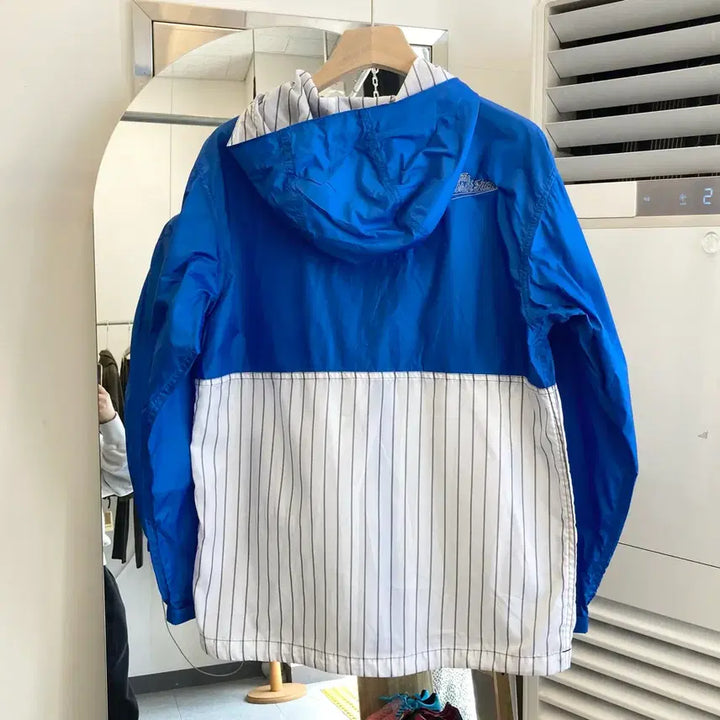 [BUNJANG] The North Face Striped Windbreaker Jacket / 노스페이스 스트라이프 바람막이 M(95) The North Face Wi