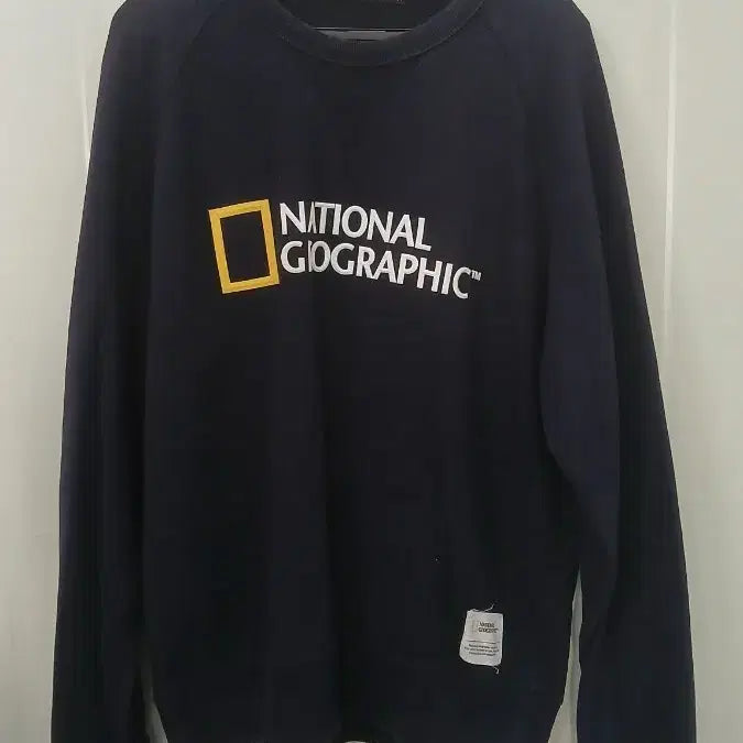 [BUNJANG] National Geographic Navy Embossed Print Sweatshirt / 내셔널지오그래픽 맨투맨 XL 네이비 앞면 양각프린팅