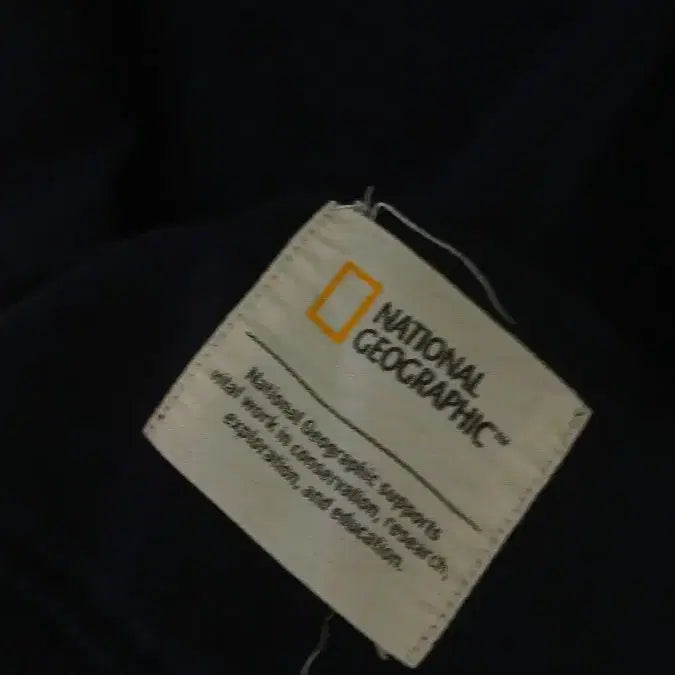 [BUNJANG] National Geographic Navy Embossed Print Sweatshirt / 내셔널지오그래픽 맨투맨 XL 네이비 앞면 양각프린팅