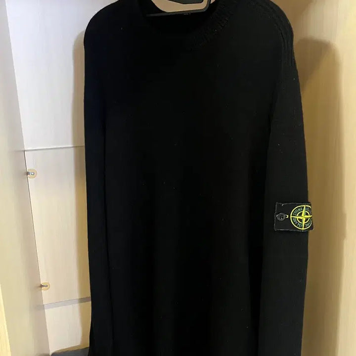 [SOLD OUT] 스톤아일랜드 블랙 니트