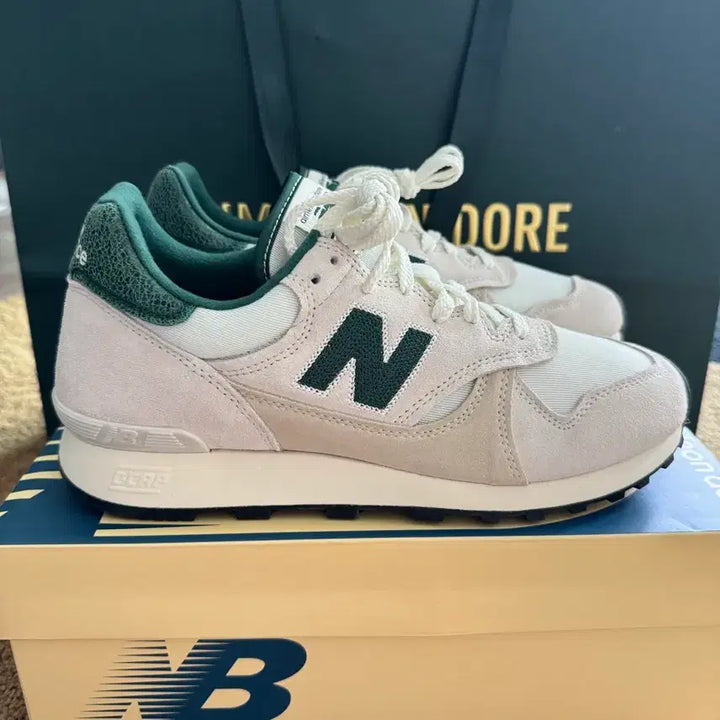 [BUNJANG] Aime Leon Dore x New Balance 475 White Green Sneakers / 에메레온도르 x 뉴발란스 475 화이트그린 새상품