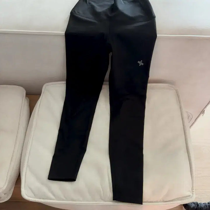 [BUNJANG] JESSI MIX Leggings Black S / 제시믹스 레깅스 블랙 S