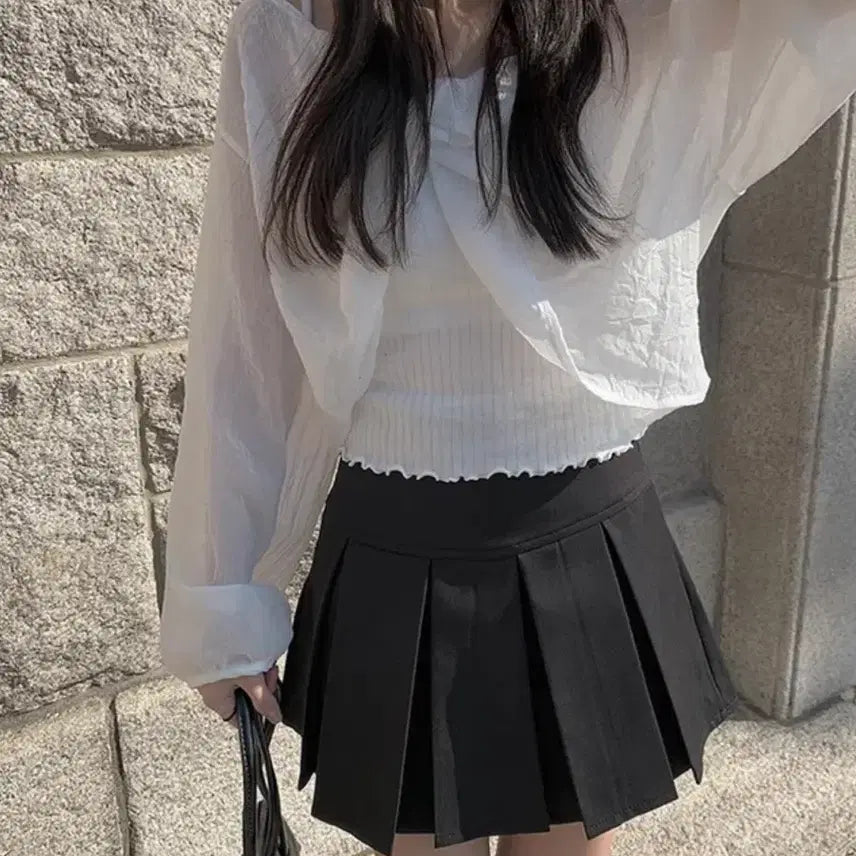 [BUNJANG] Anyone More Linen Loose-Fit Twist Blouse (White) / 애니원모어 오싯 린넨 루즈핏 꼬임 블라우스(화이트) 러블리 모리걸 에스닉