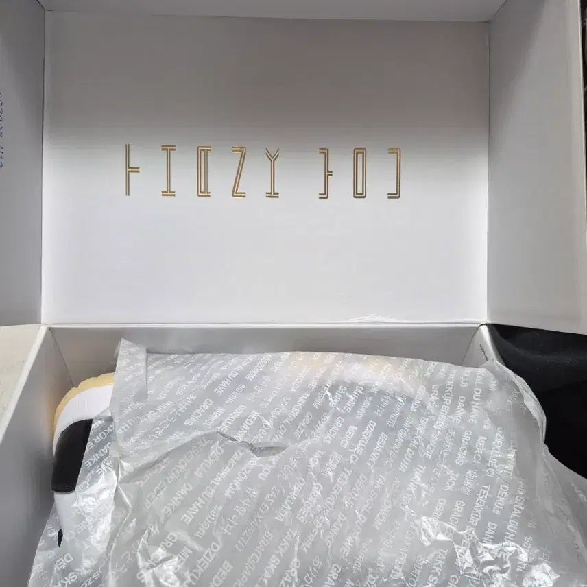 [BUNJANG] Nike Air Jordan 11 Retro Concord Sneakers / 나이키 에어조던 11 레트로 콩코드