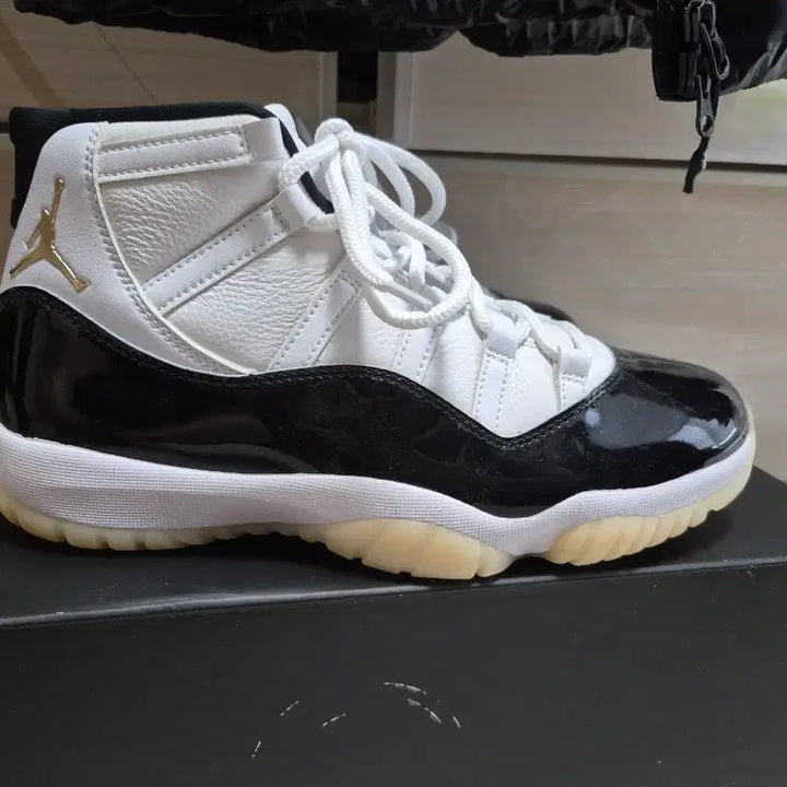 [BUNJANG] Nike Air Jordan 11 Retro Concord Sneakers / 나이키 에어조던 11 레트로 콩코드
