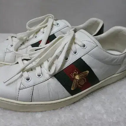[BUNJANG] GUCCI Bee Embroidered Sneakers (Size 270) / GUCCI  꿀벌 자수 스니커즈 8사이즈  270 사이즈