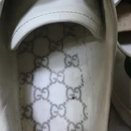 [BUNJANG] GUCCI Bee Embroidered Sneakers (Size 270) / GUCCI  꿀벌 자수 스니커즈 8사이즈  270 사이즈