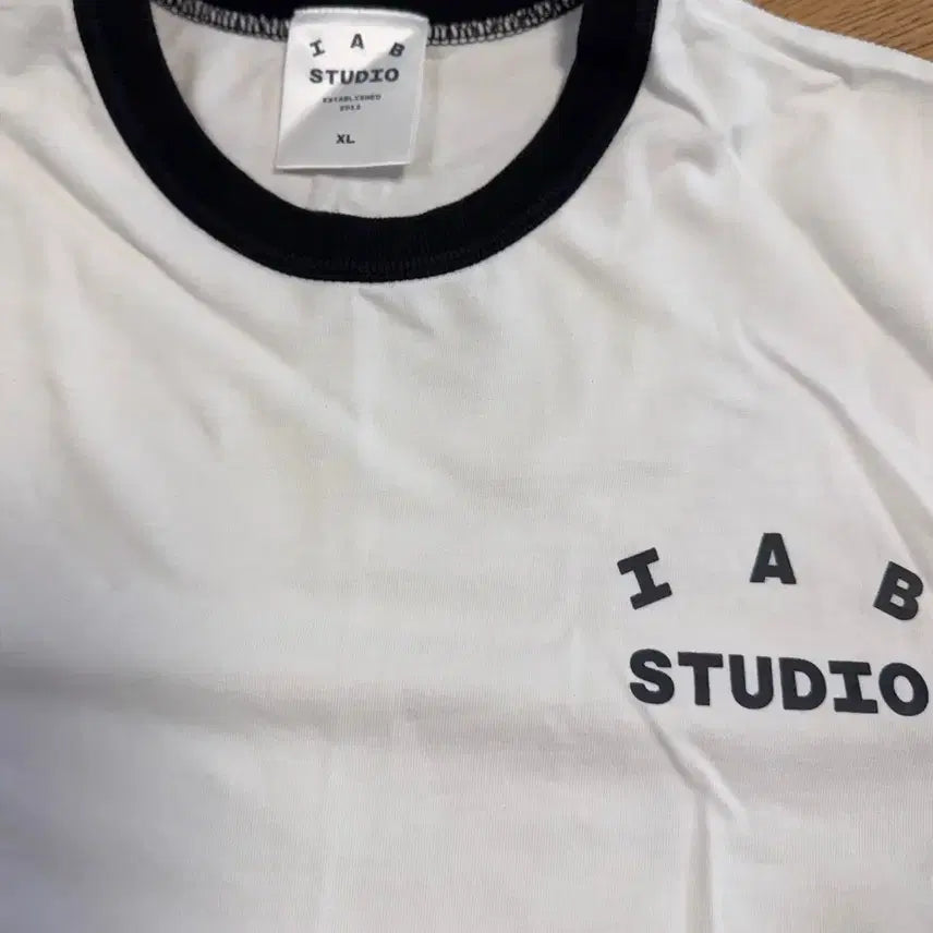 [SOLD OUT] 아이앱 스튜디오 반팔