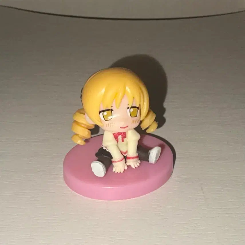 [BUNJANG] Madoka Magica Tomoe Mami Mini Lawson Figure / 마마마 토모에 마미 미니 로손 피규어