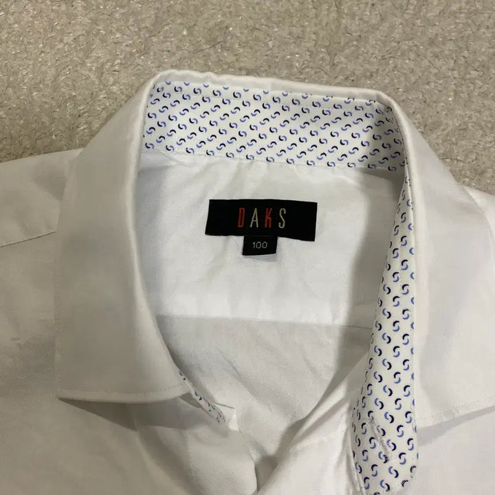 [SOLD OUT] 닥스 화이트 반팔 셔츠 100