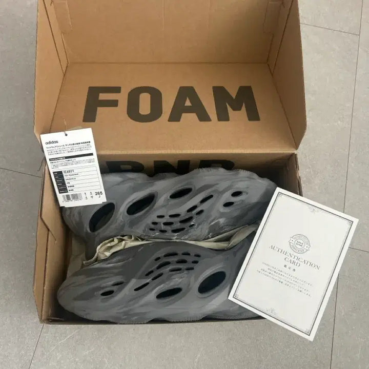 [BUNJANG] Adidas Yeezy Foam Runner MX Granite Slippers / 아디다스 이지 폼 러너 믹스 그래닛