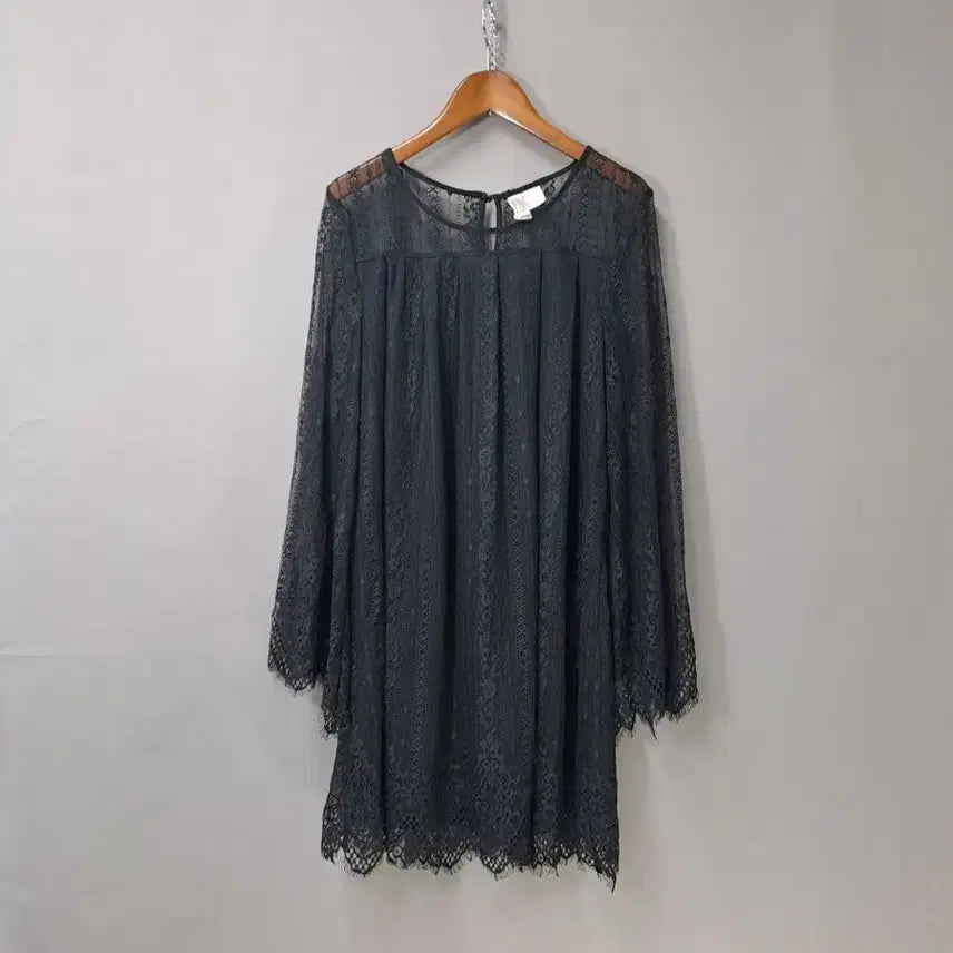 [SOLD OUT] DIVIDCDI 블랙 레이스 롱 슬리브 원피스