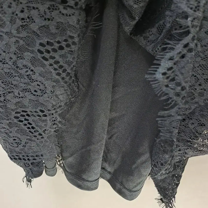 [SOLD OUT] DIVIDCDI 블랙 레이스 롱 슬리브 원피스