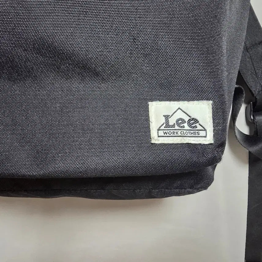 [BUNJANG] Lee Black Backpack / Lee 리 블랙 백팩 가방