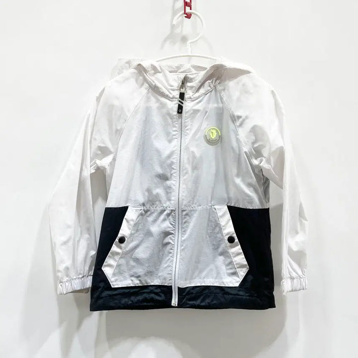[BUNJANG] Black Yak Junior Windbreaker Hooded Zip-up 120 / 블랙야크 쥬니어 바람막이 후드집업 120 진스센스