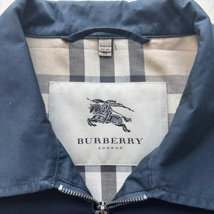 [SOLD OUT] 버버리 블루종 자켓 XL