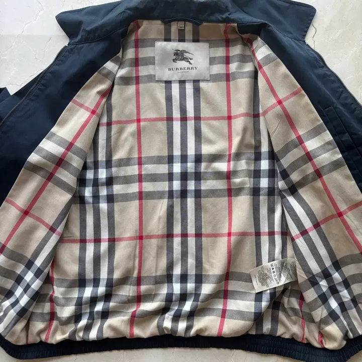 [SOLD OUT] 버버리 블루종 자켓 XL