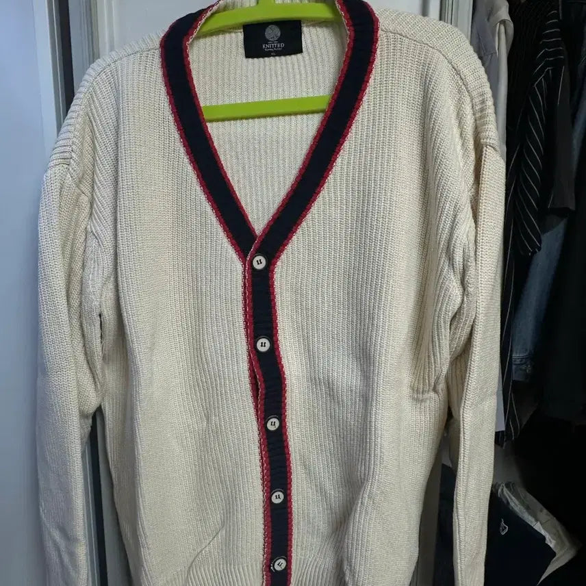 [BUNJANG] Knitted Ivory Cardigan / 니티드 가디건