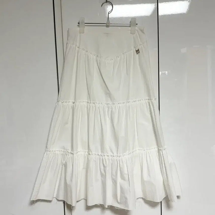 [SOLD OUT] 글로니 롱스커트 화이트