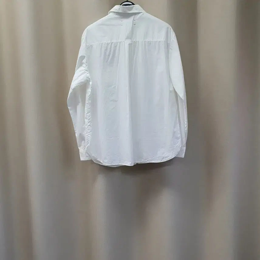 [SOLD OUT] 아떼 바네사브루노 자수 셔츠
