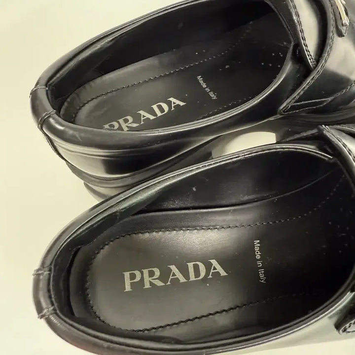 [BUNJANG] Prada Monolith Brushed Leather Loafers (Size 39) / 프라다 모놀리스 브러시드 레더 로퍼 39