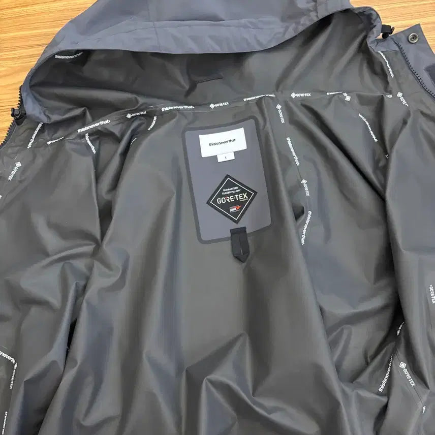 [SOLD OUT] (L) 디스이즈네버댓 고어택스 자켓