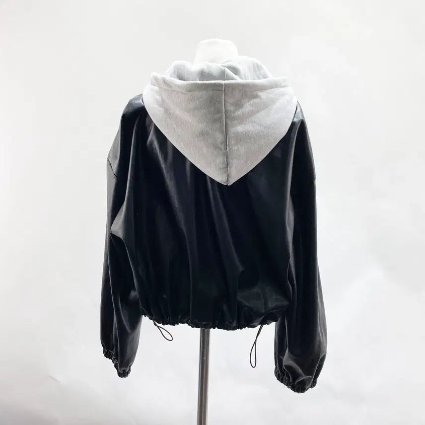 [SOLD OUT] 여성캐주얼 레더자켓 후드탈착가능 S-M 진스센스