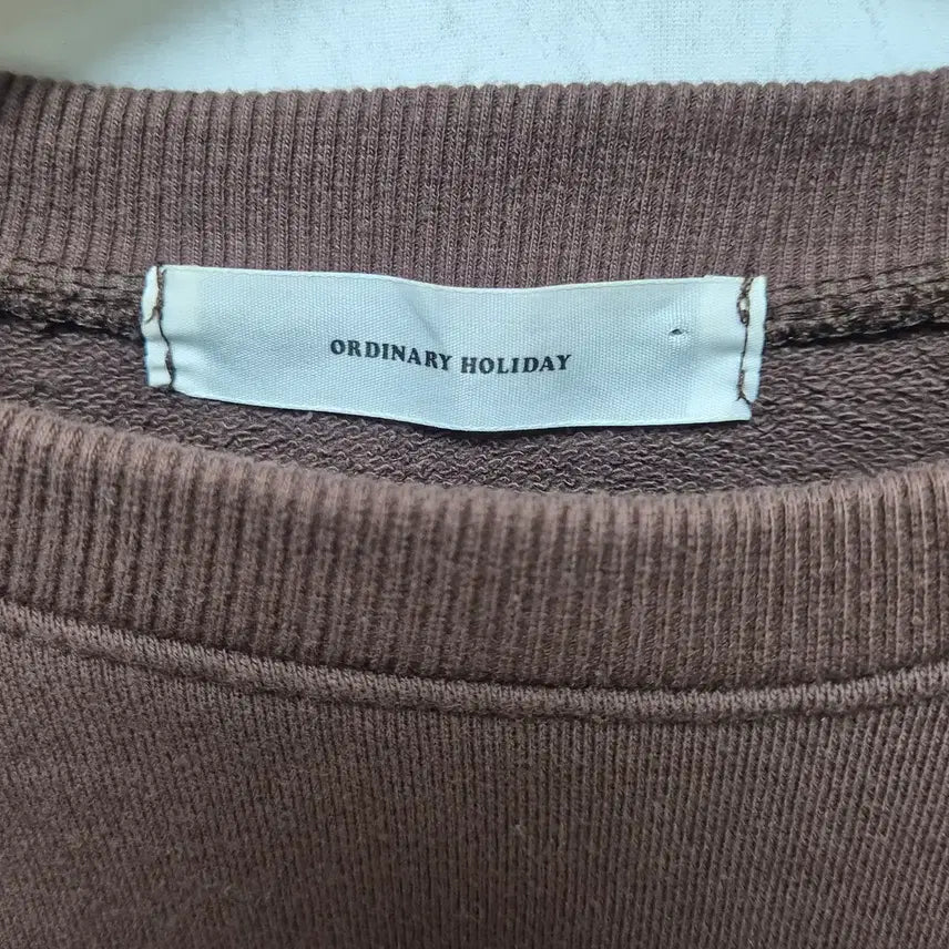 [BUNJANG] Ordinary Holiday Crop Sweatshirt / (165) 오디너리홀리데이 크롭 맨투맨
