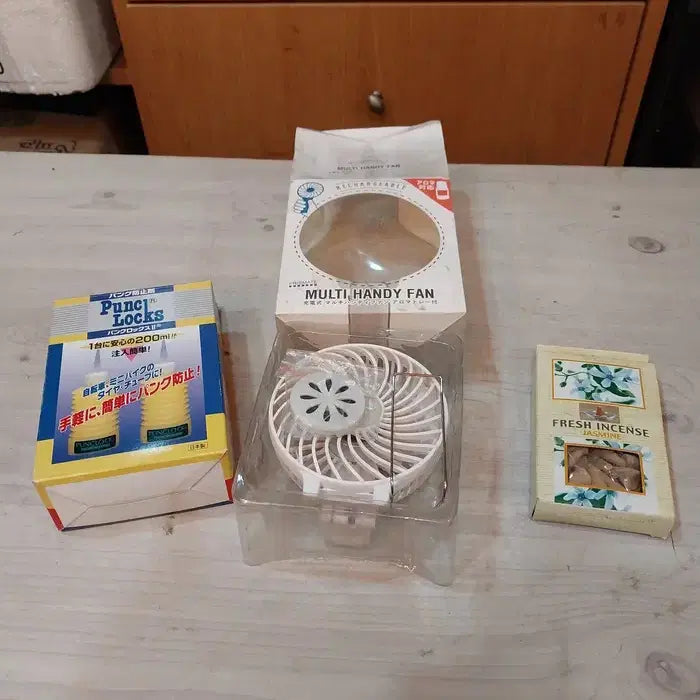 [BUNJANG] Unused Japanese Tire Puncture Lock &amp; Mini USB Fan / 미사용 일제 타이어 펑크락, 미니 선풍기 등
