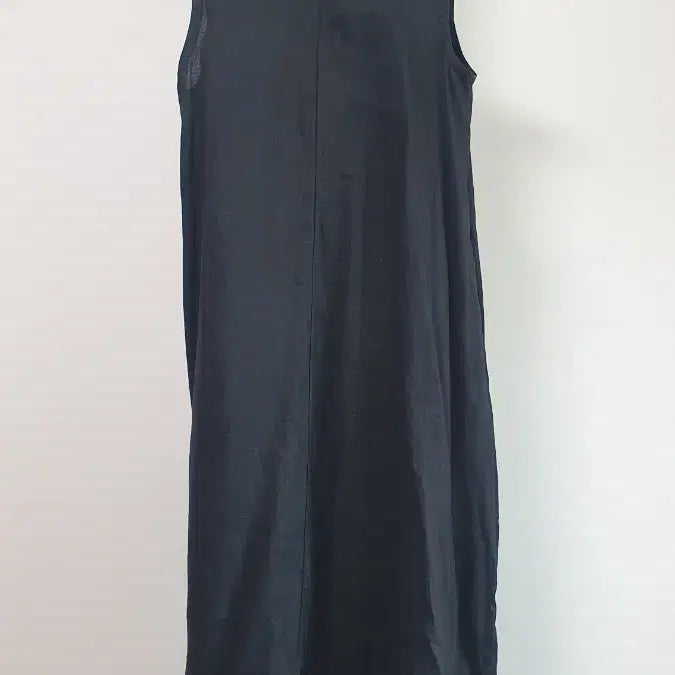 [SOLD OUT] 무인양품 블랙 린넨 V넥 민소매 롱 원피스