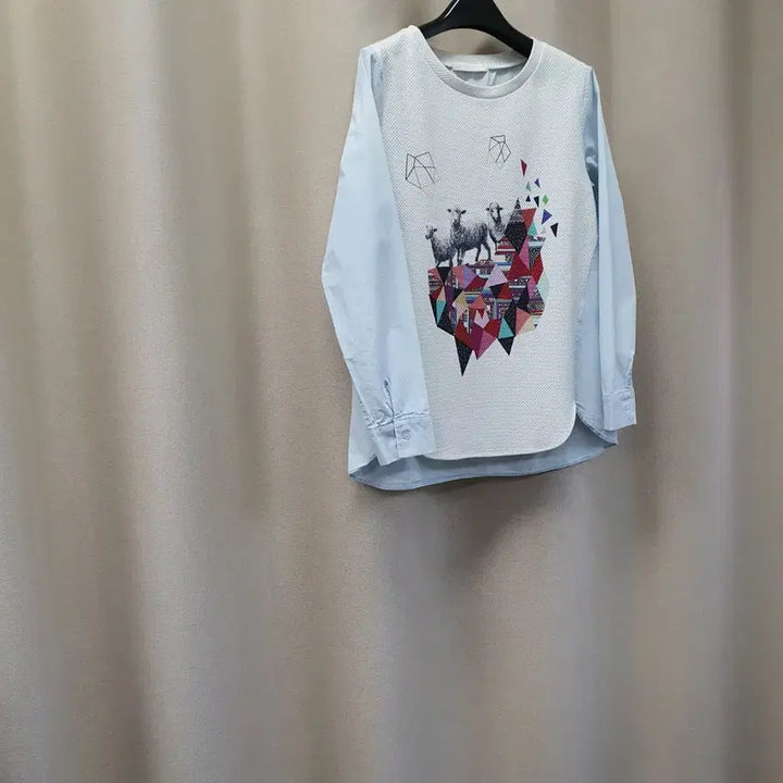 [BUNJANG] Beast in New York Long-Sleeve Blouse / 비스트인뉴욕 긴소매 블라우스