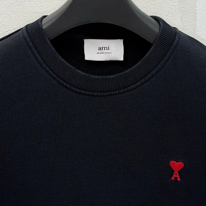 [BUNJANG] AMI Small Heart Sweatshirt Black XL / 아미 스몰하트 맨투맨 블랙 XL