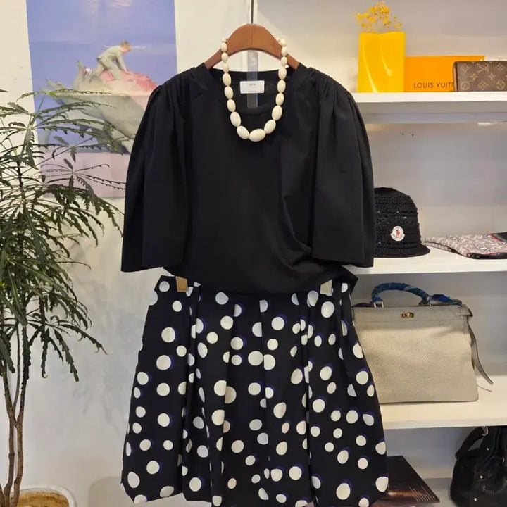 [SOLD OUT] 럭키슈에뜨 벌룬 핏 미니스커트