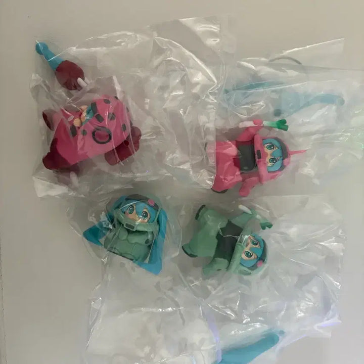 [SOLD OUT] 하츠네미쿠 건담 콜라보 가챠 4종풀셋