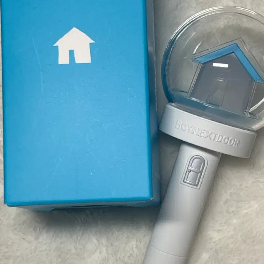 [BUNJANG] BOYNEXTDOOR Official Wondersstick Keychain / 보넥도 응원봉 원더스틱키링양도