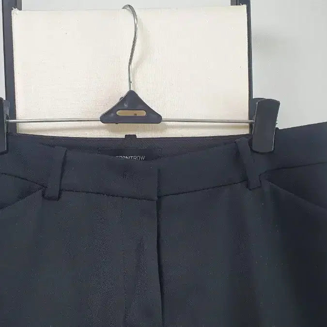 [BUNJANG] Frontrow Black Straight Fit Women&