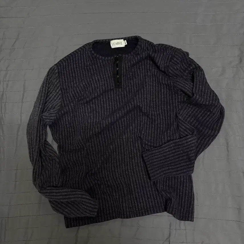 [SOLD OUT] 르아브 코브 후크 헨리넥 티셔츠 바이올렛