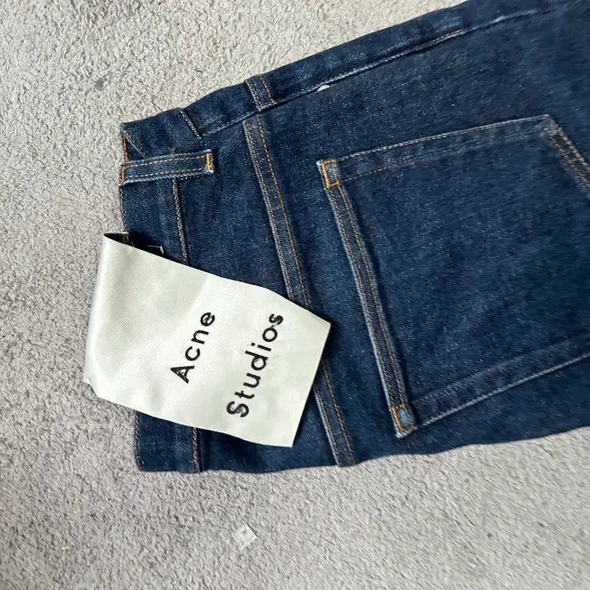 [SOLD OUT] 아크네 스튜디오 다크 데님 팬츠 32size