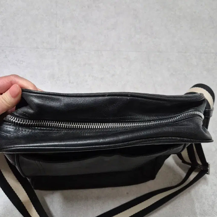 [BUNJANG] Bally Black Leather Crossbody Bag / 발리 블랙 가죽 크로스백
