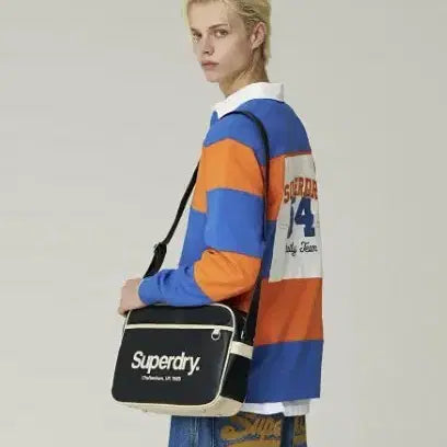 [SOLD OUT] 슈퍼드라이 24ss 오리지널 크로스백 Q1538