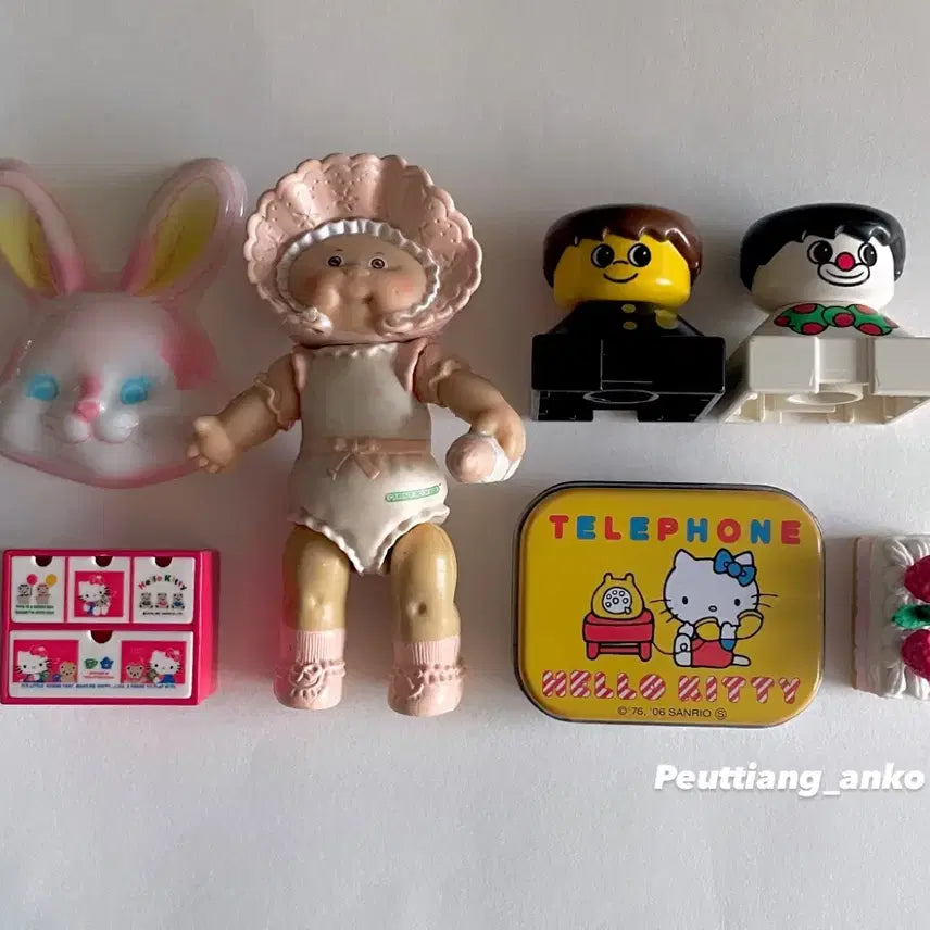 [BUNJANG] 1984s Beige Bonnet Cabbage Patch Kid Figure / 1984s/레어한 베이지컬러 보넷 양배추피규어(rare)