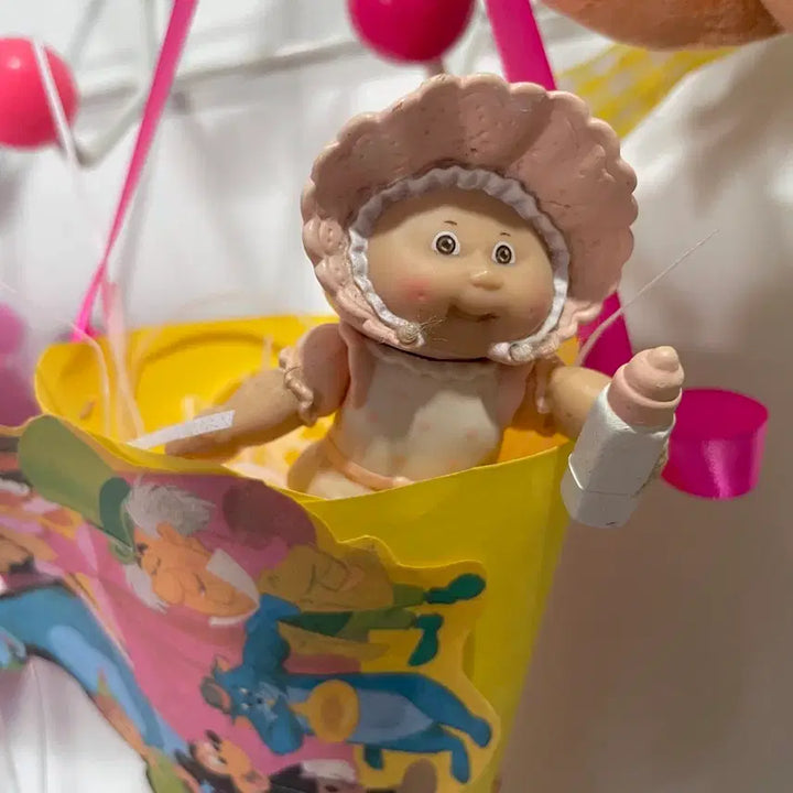 [BUNJANG] 1984s Beige Bonnet Cabbage Patch Kid Figure / 1984s/레어한 베이지컬러 보넷 양배추피규어(rare)