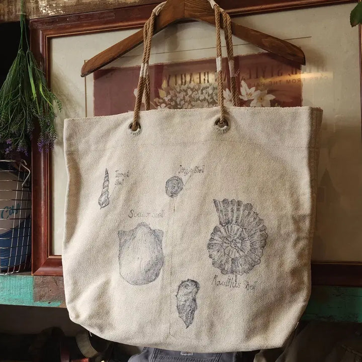 [BUNJANG] Hand-Drawn Shell Tote Bag / 핸드 드로잉 캔버스 토트백 빈티지 더플백 리메이크 화이트 쉘